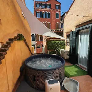 suite-rav-san-marco-with-pool.hotelinveneto.com/